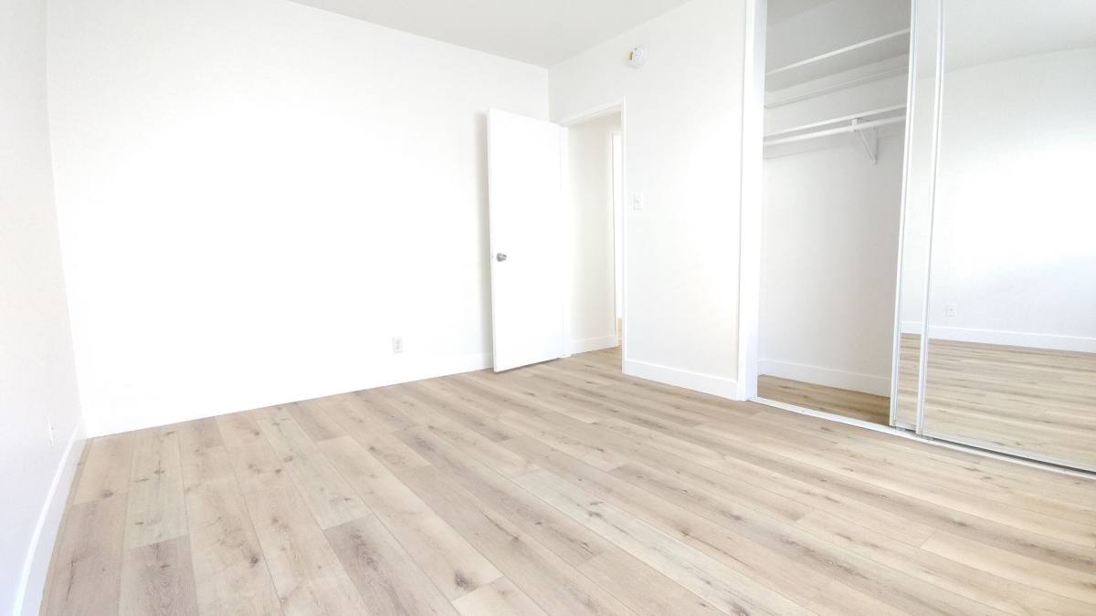 Apartment for rent at 3820 Frances Ave, Los Angeles, CA 90066