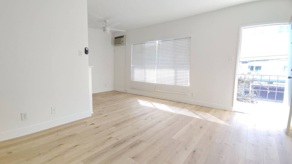 Apartment for rent at 3820 Frances Ave, Los Angeles, CA 90066