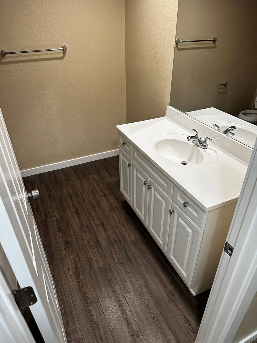 Apartment for rent at 609 N Tweedt St, Kennewick, WA 99336