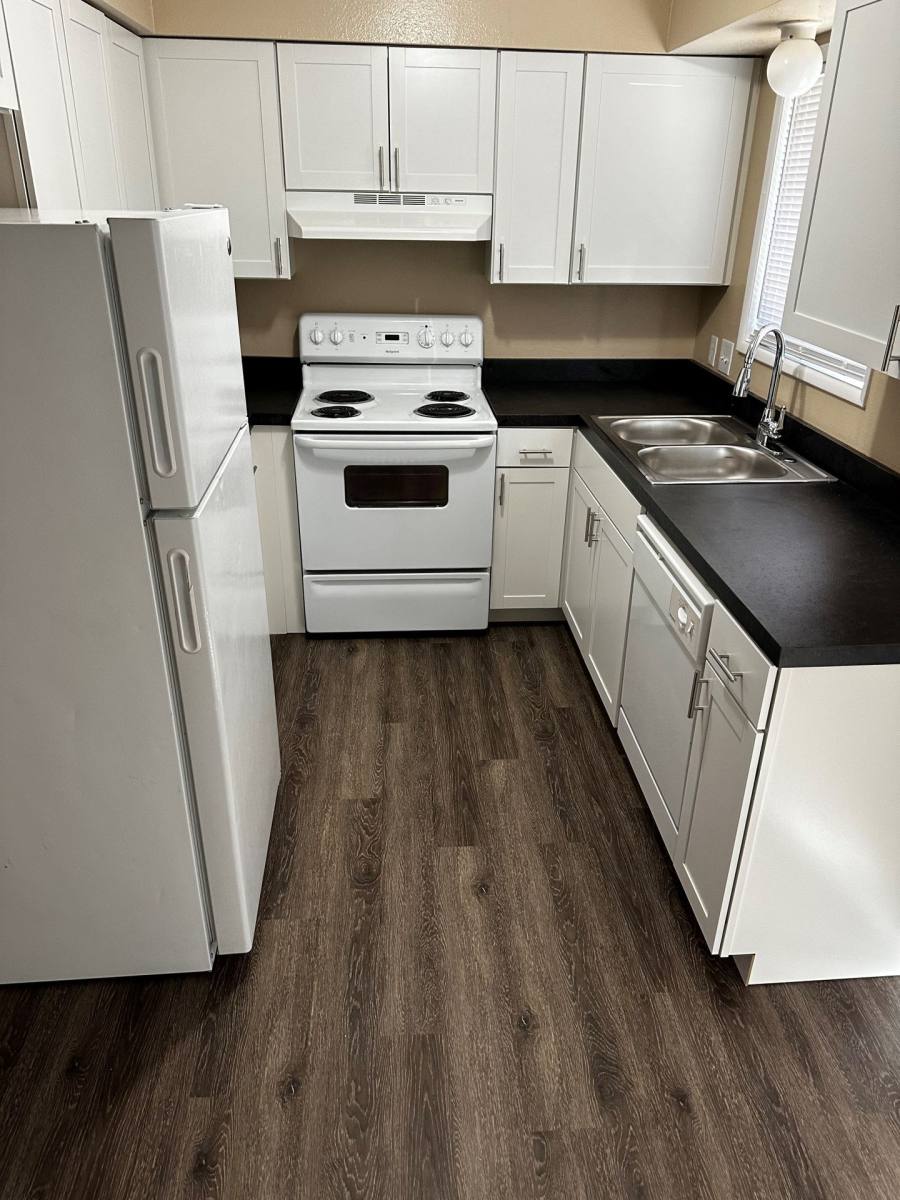 Apartment for rent at 609 N Tweedt St, Kennewick, WA 99336