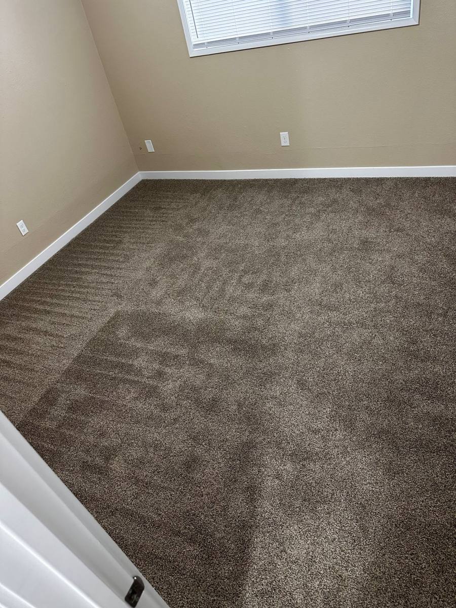 Apartment for rent at 609 N Tweedt St, Kennewick, WA 99336