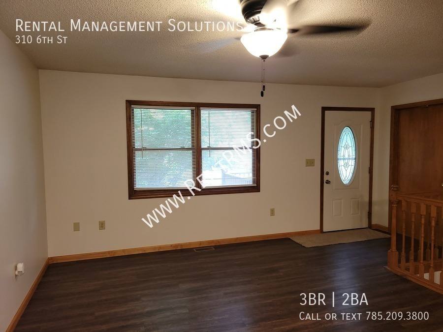 Townhouse for rent at 310 6th St, Wamego, KS 66547