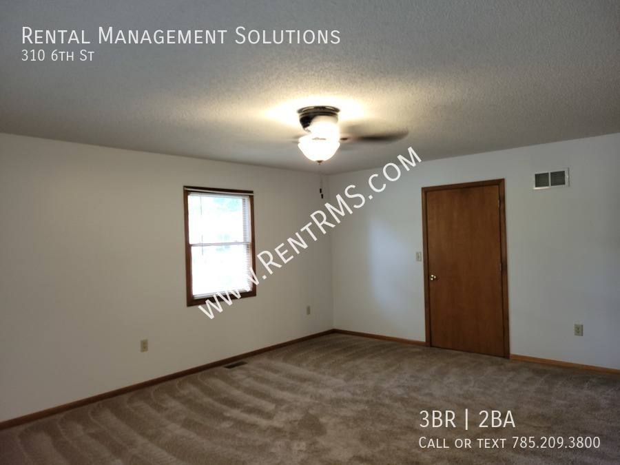 Townhouse for rent at 310 6th St, Wamego, KS 66547