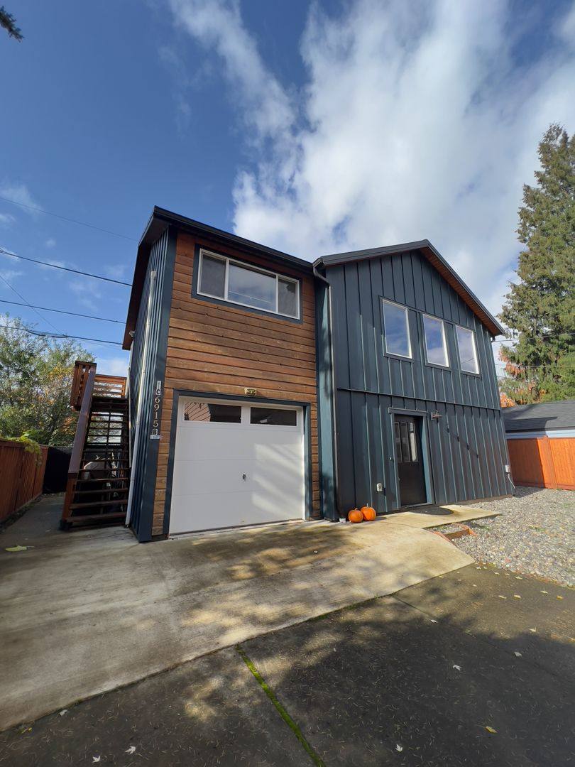 House for rent at 6915 NE 23rd Ave, Portland, OR 97211