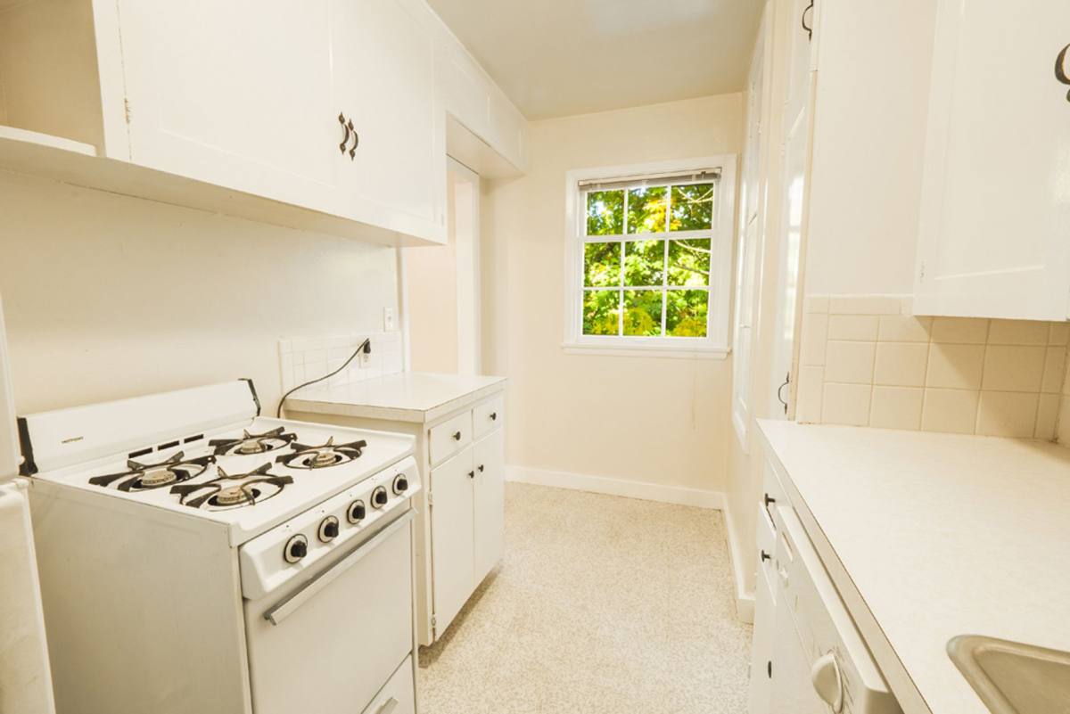 Apartment for rent at 308 E 28th St, Vancouver, WA 98663