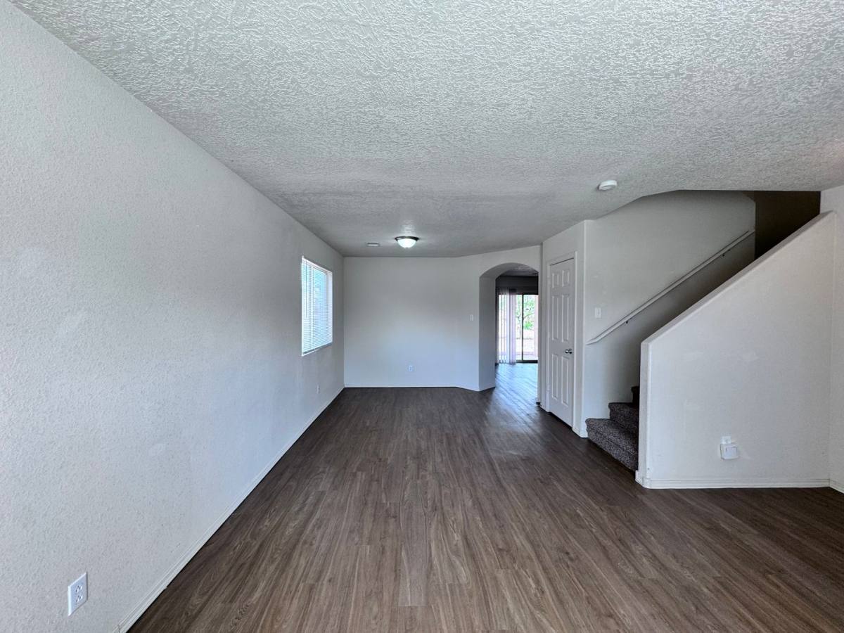 House for rent at 810 Purple Aster Ave SW, Los Lunas, NM 87031
