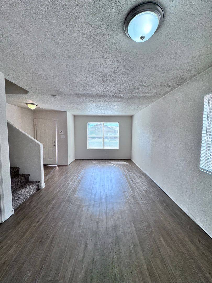 House for rent at 810 Purple Aster Ave SW, Los Lunas, NM 87031
