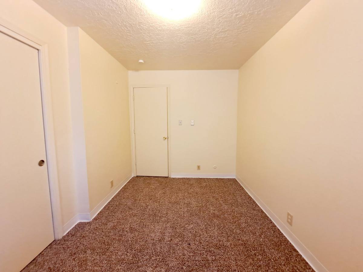 Apartment for rent at 232 63rd St NW, Albuquerque, NM 87105