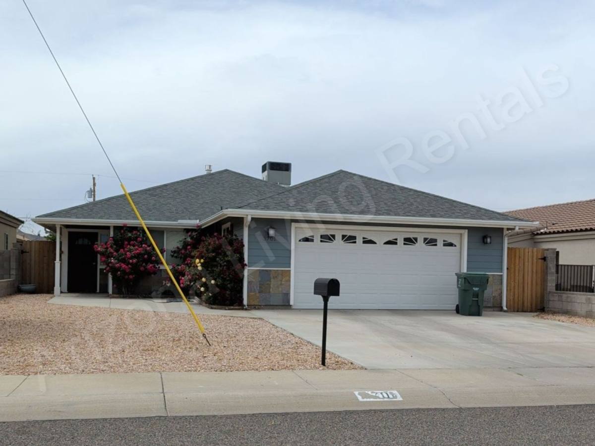 House for rent at 3701 N Lomita St, Kingman, AZ 86409