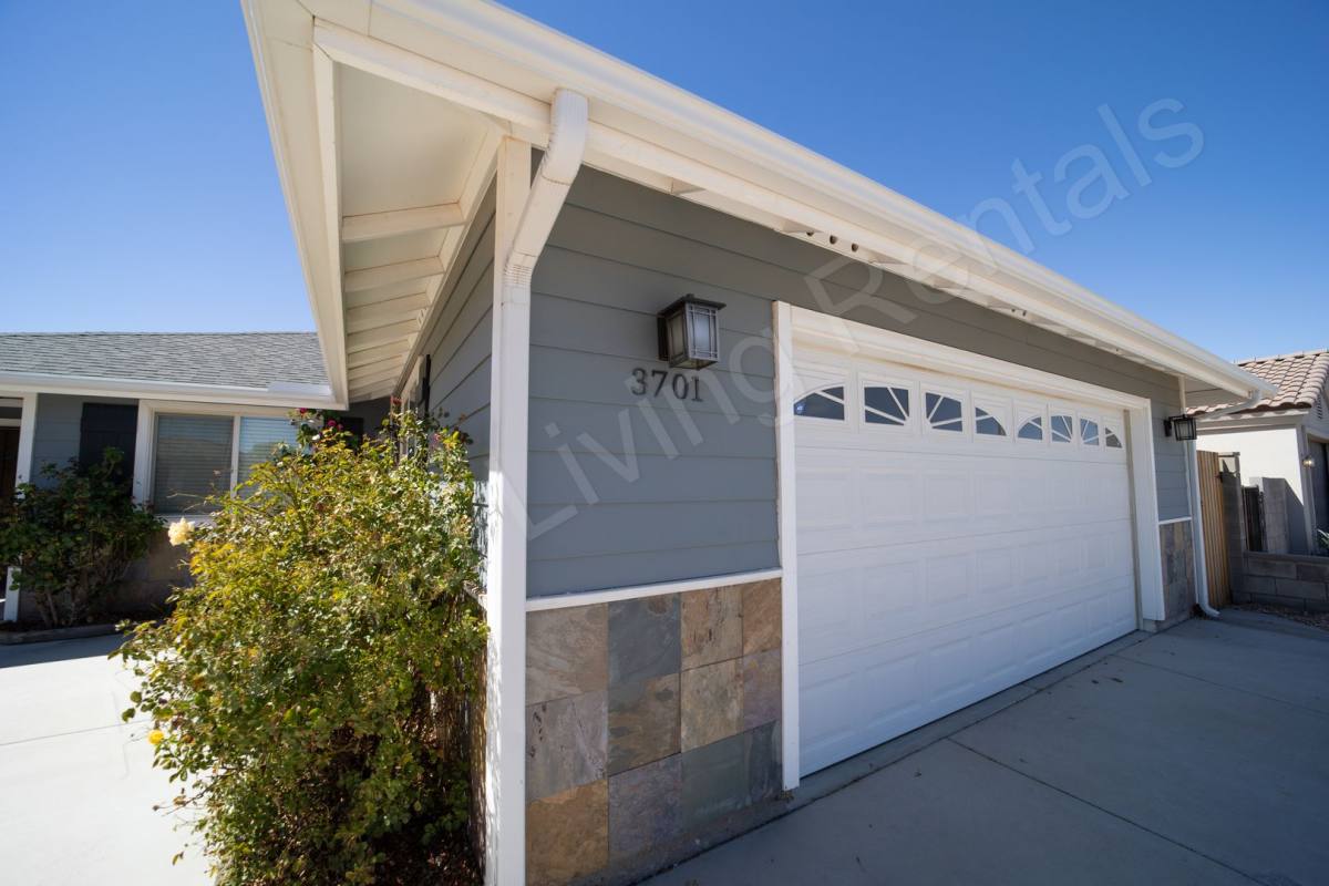 House for rent at 3701 N Lomita St, Kingman, AZ 86409
