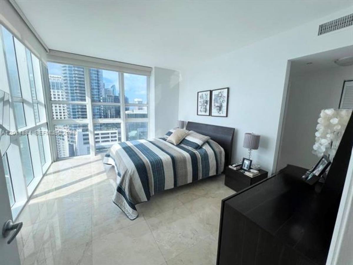 Condo for rent at 950 Brickell Bay Dr, Miami, FL 33131