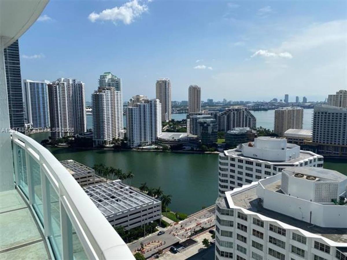 Condo for rent at 950 Brickell Bay Dr, Miami, FL 33131