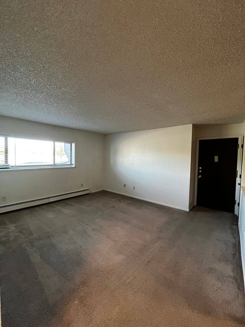 Apartment for rent at 4400 Parkview Dr, Cheyenne, WY 82001
