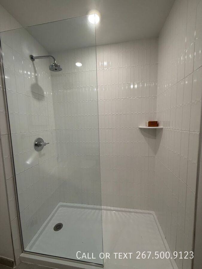 Apartment for rent at 922 N Broad St S, Philadelphia, PA 19130