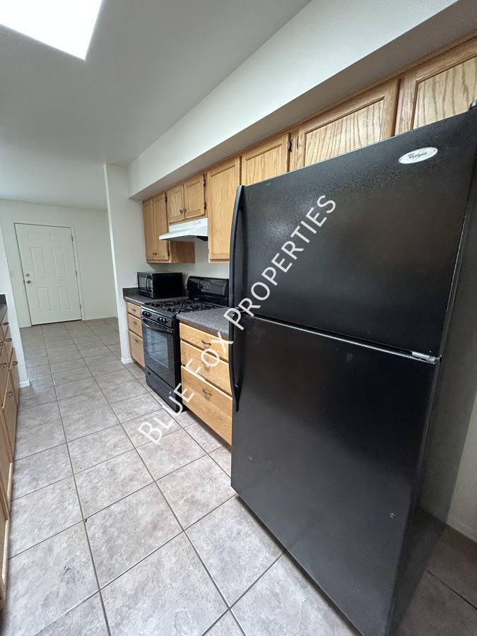 Townhouse for rent at 2201 N Sparkman #2, Tucson, AZ 85716