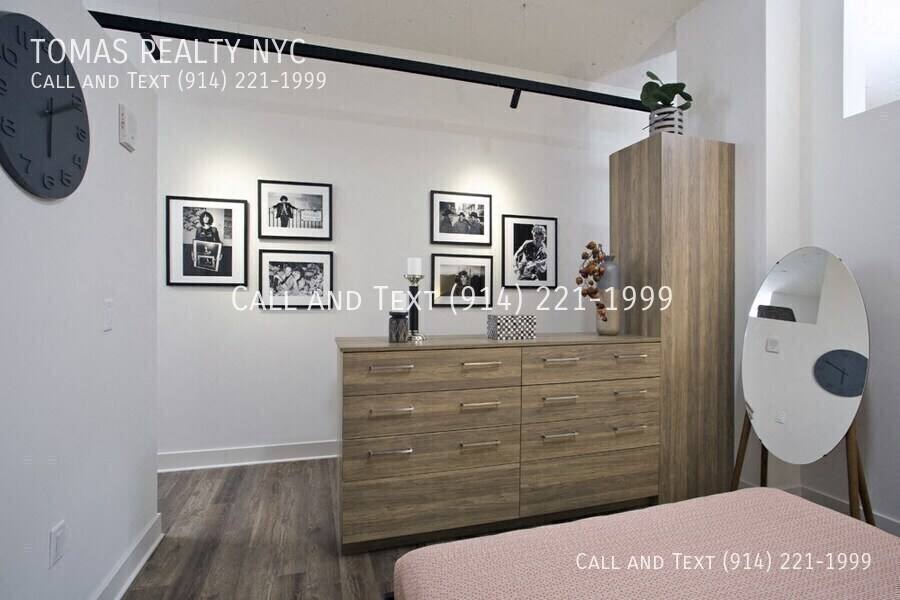 Apartment for rent at 1 Martine Ave, White Plains, NY 10606