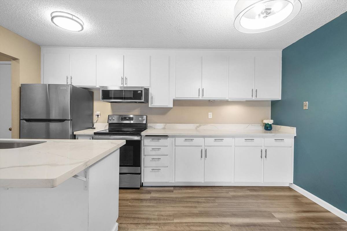 Condo for rent at 960 Shorepoint Court, Alameda, CA 94501