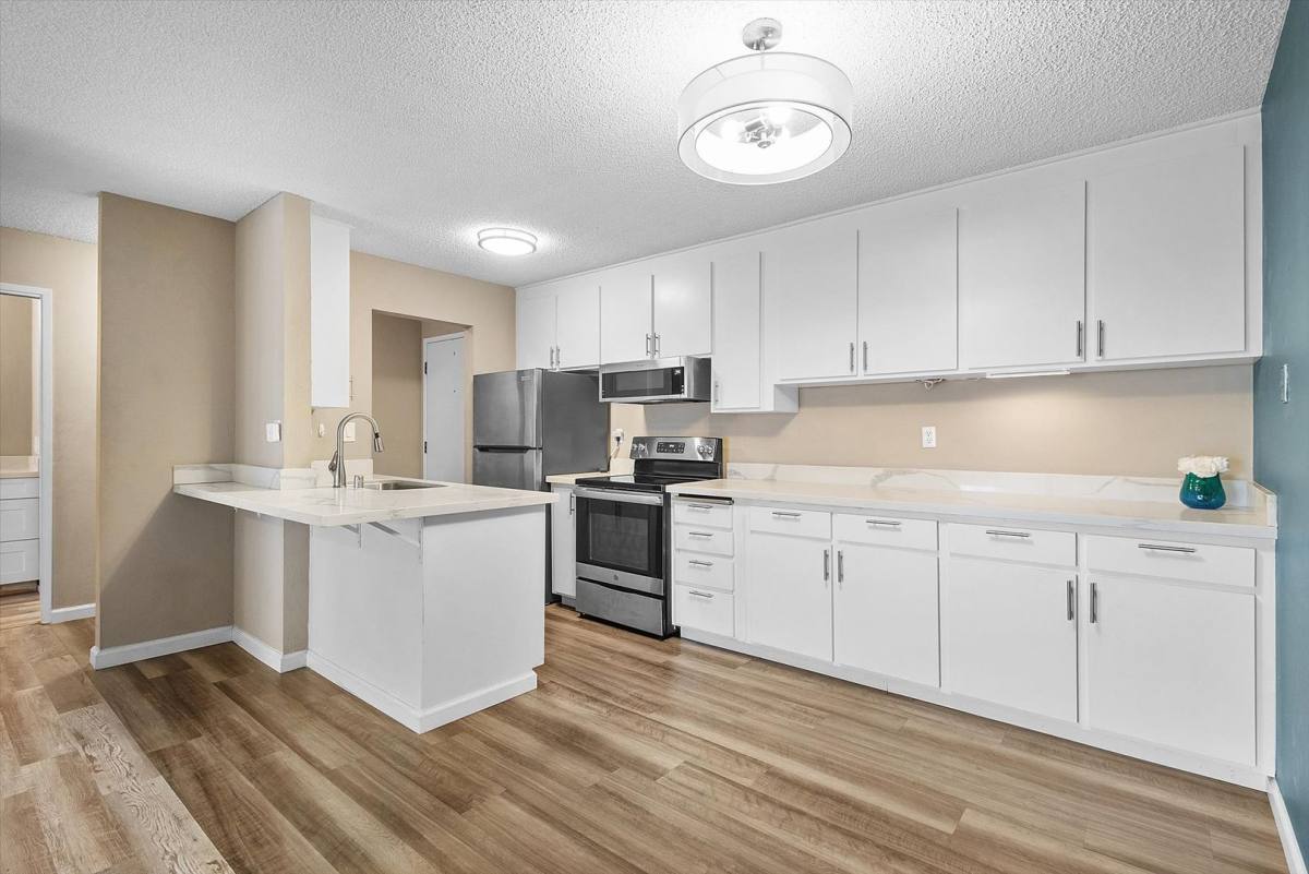 Condo for rent at 960 Shorepoint Court, Alameda, CA 94501