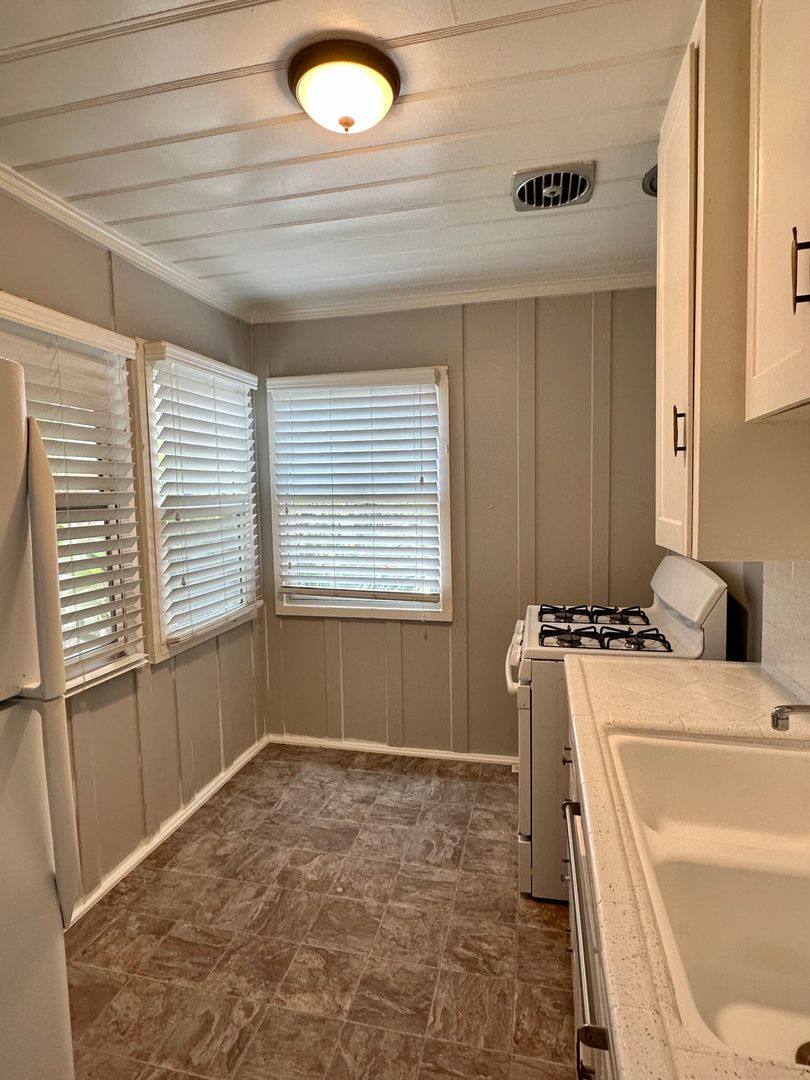 Apartment for rent at 4561-4565 Altadena Ave, San Diego, CA 92115