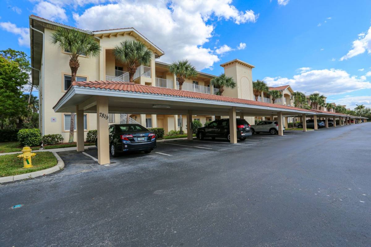 Condo for rent at 7819 Regal Heron Circle, Naples, FL 34104