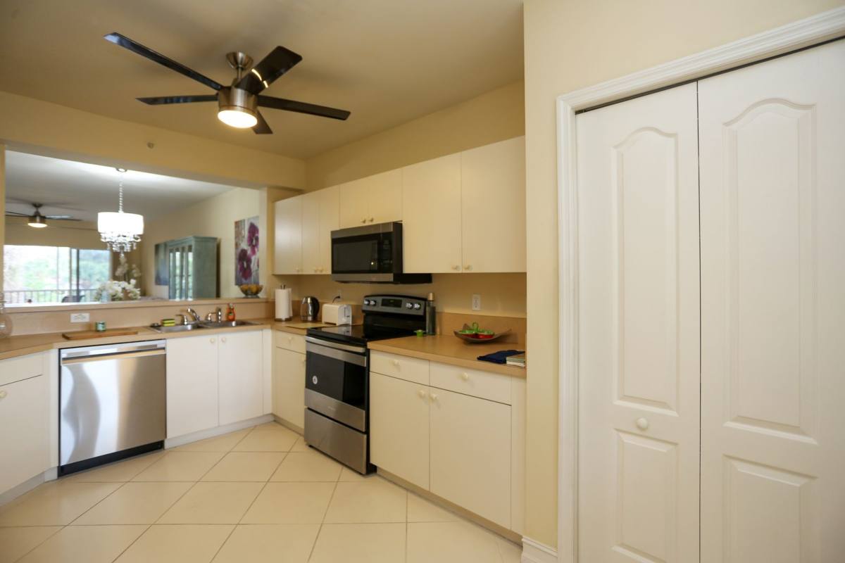 Condo for rent at 7819 Regal Heron Circle, Naples, FL 34104
