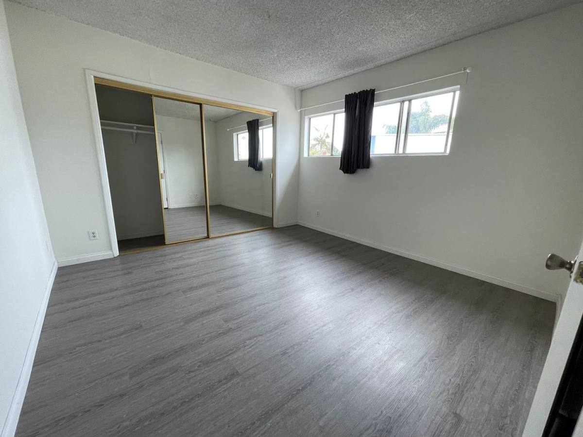 Apartment for rent at 2139 Penmar Ave, Venice, CA 90291