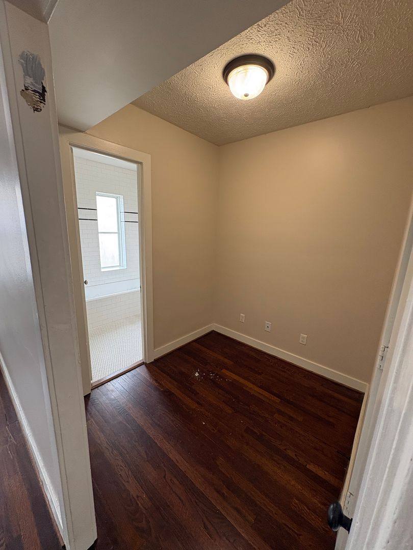 Apartment for rent at 3910 Cass St, Omaha, NE 68131