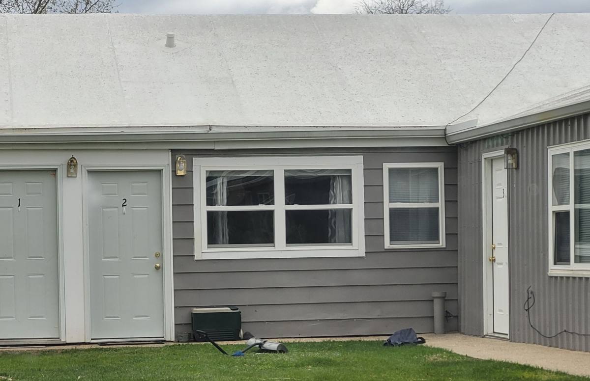 Apartment for rent at 617 S Daysville, Oregon, IL 61061
