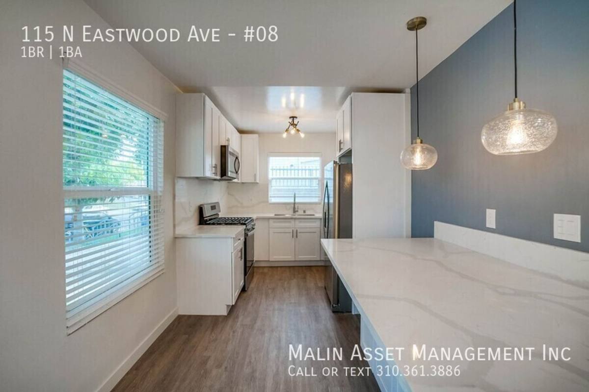 Apartment for rent at 115 N Eastwood Ave #8, Inglewood, CA 90301