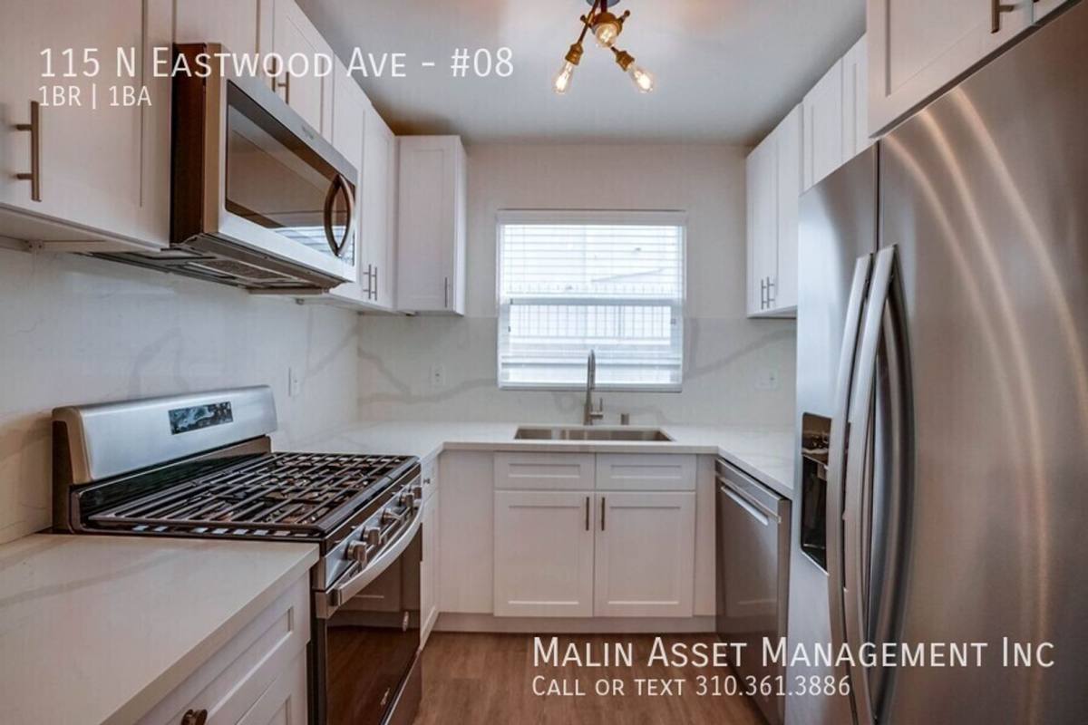 Apartment for rent at 115 N Eastwood Ave #8, Inglewood, CA 90301