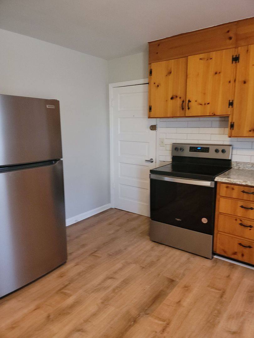 Apartment for rent at 211 College Dr, Daleville, VA 24083