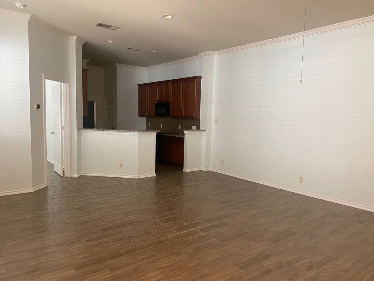 Townhouse for rent at 6819 Terra Rye, San Antonio, TX 78240