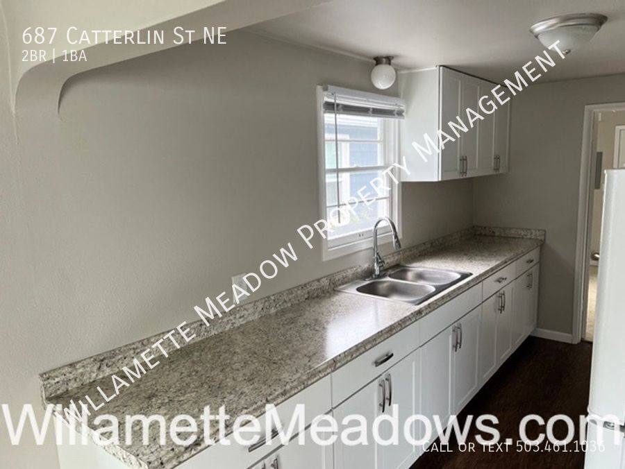 Apartment for rent at 687 Catterlin St NE, Salem, OR 97301
