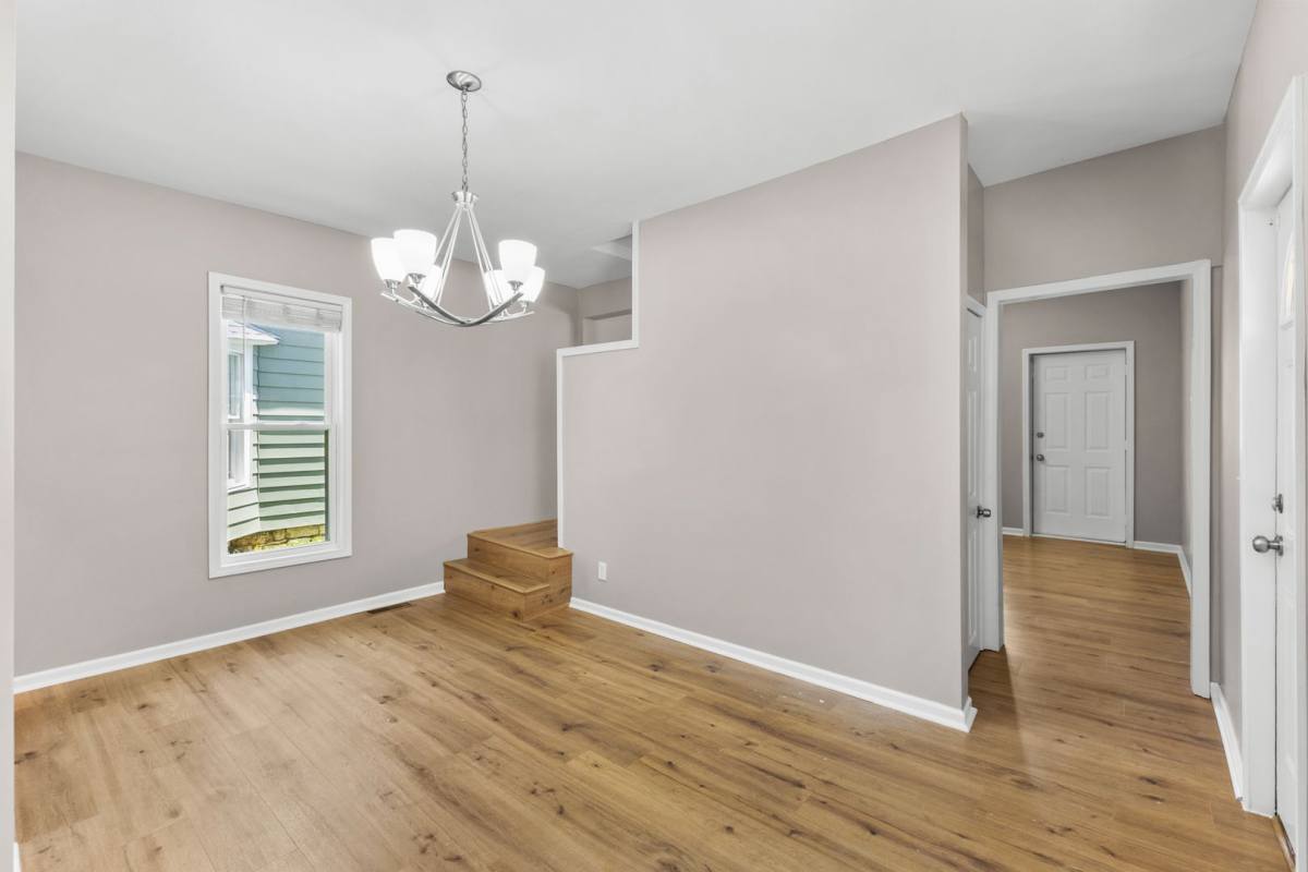 House for rent at 122 E Woodrow Ave, Columbus, OH 43207