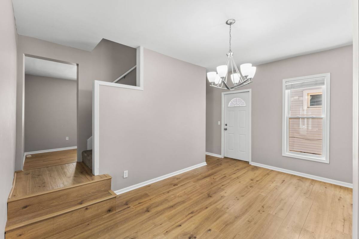 House for rent at 122 E Woodrow Ave, Columbus, OH 43207