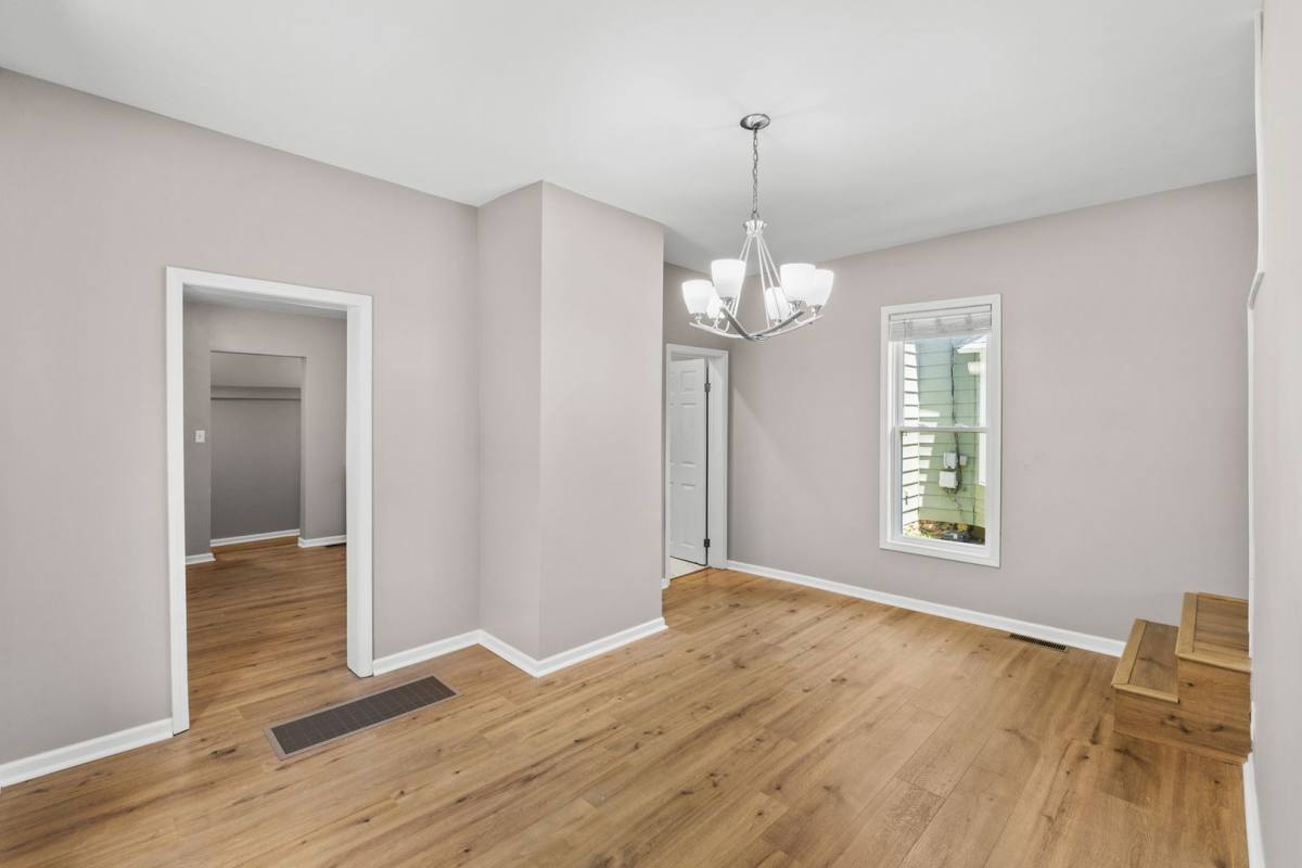 House for rent at 122 E Woodrow Ave, Columbus, OH 43207