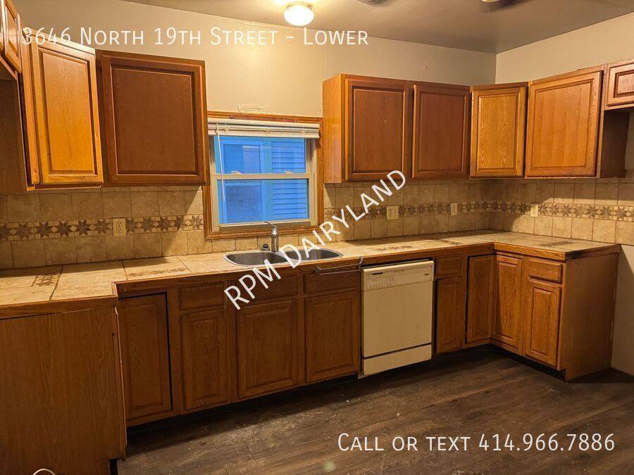 Apartment for rent at 3646 N 19th St, Milwaukee, WI 53206