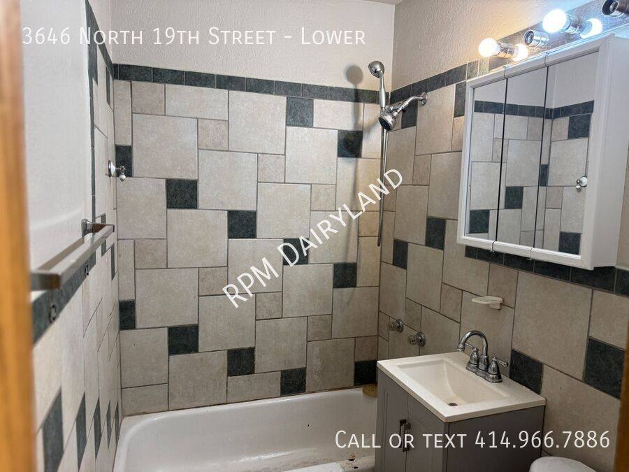 Apartment for rent at 3646 N 19th St, Milwaukee, WI 53206