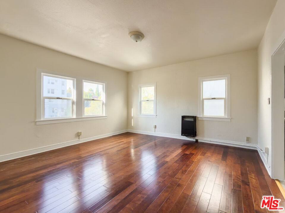 Apartment for rent at 504 S Rampart Blvd #20, Los Angeles, CA 90057