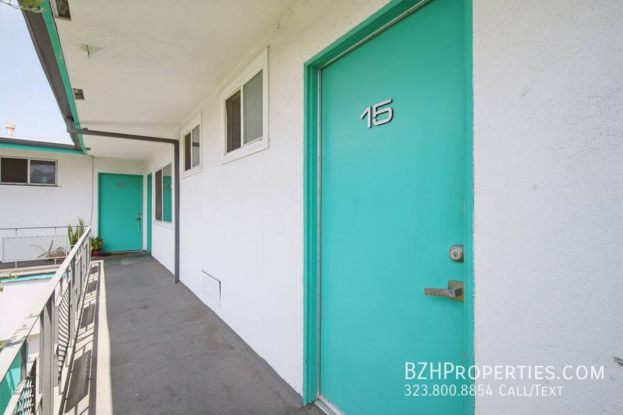 Apartment for rent at 252 S New Hampshire Ave #15, Los Angeles, CA 90004
