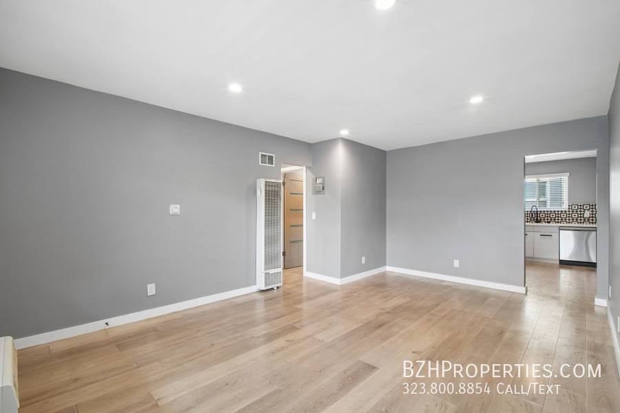 Apartment for rent at 252 S New Hampshire Ave #15, Los Angeles, CA 90004