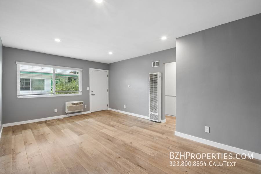Apartment for rent at 252 S New Hampshire Ave #15, Los Angeles, CA 90004