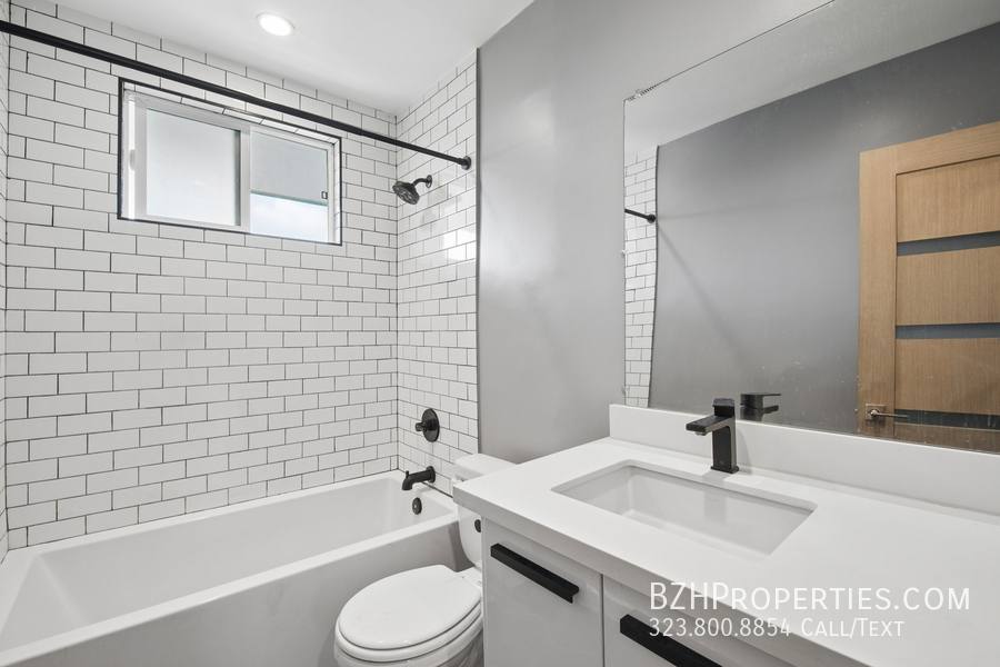 Apartment for rent at 252 S New Hampshire Ave #15, Los Angeles, CA 90004