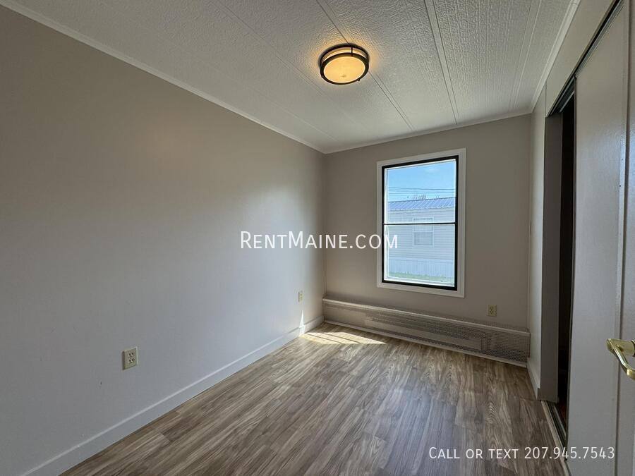Apartment for rent at 102 G St, Pittsfield, ME 04967