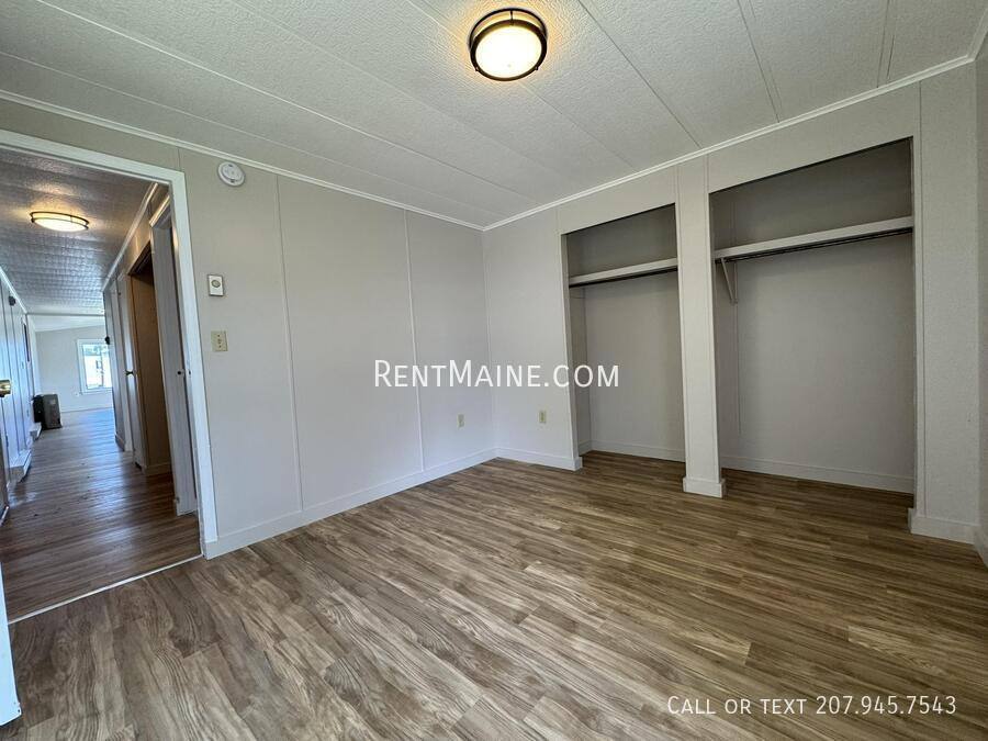 Apartment for rent at 102 G St, Pittsfield, ME 04967