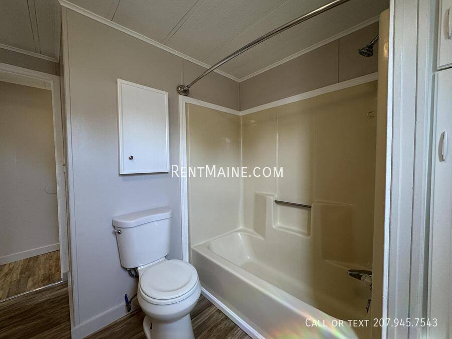 Apartment for rent at 102 G St, Pittsfield, ME 04967