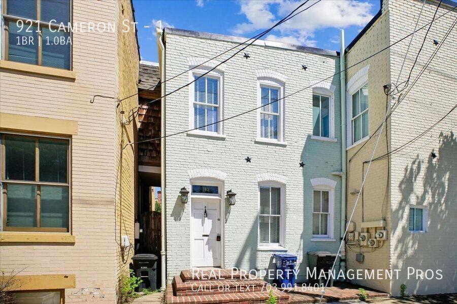 Townhouse for rent at 921 Cameron St #1, Alexandria, VA 22314