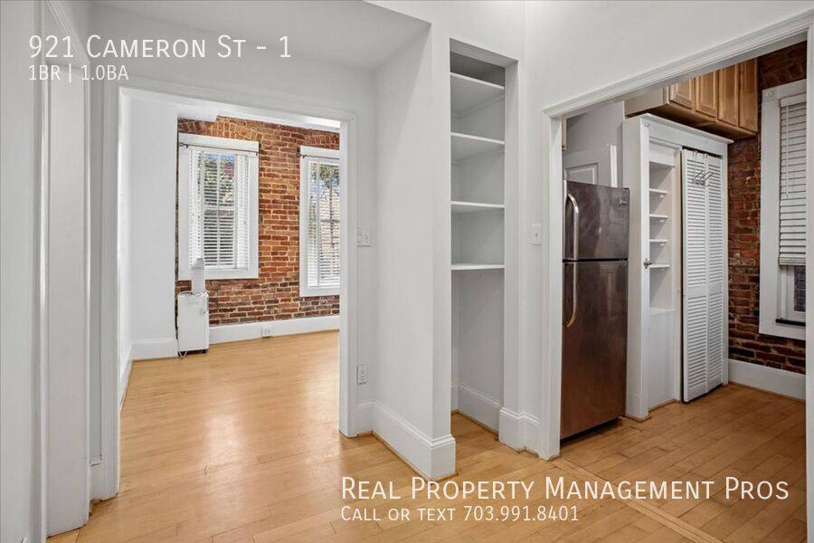 Townhouse for rent at 921 Cameron St #1, Alexandria, VA 22314