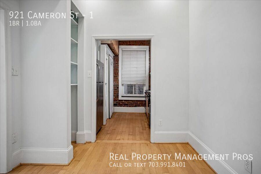 Townhouse for rent at 921 Cameron St #1, Alexandria, VA 22314