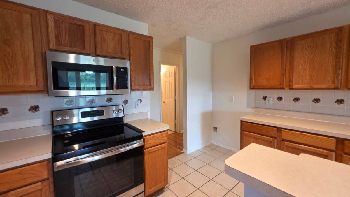 House for rent at 8632 Arcadia Park Dr, Keller, TX 76244